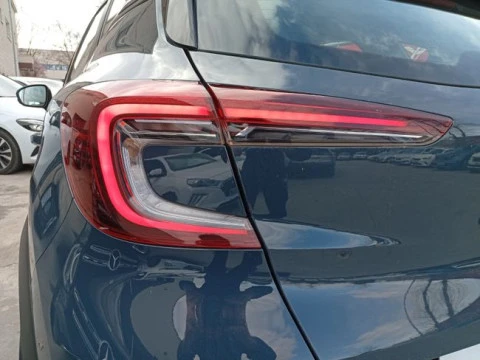 Renault Captur E-Tech engineered HEV 105kW (145CV)
