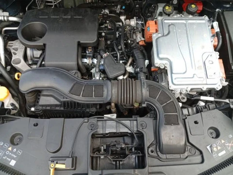 Renault Captur E-Tech engineered HEV 105kW (145CV)