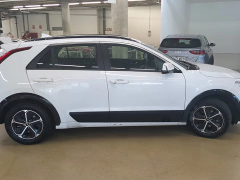 Kia Niro 1.6 GDi HEV 104kW (141CV) Drive