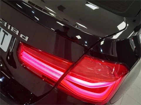 BMW Serie 3 318dA Business