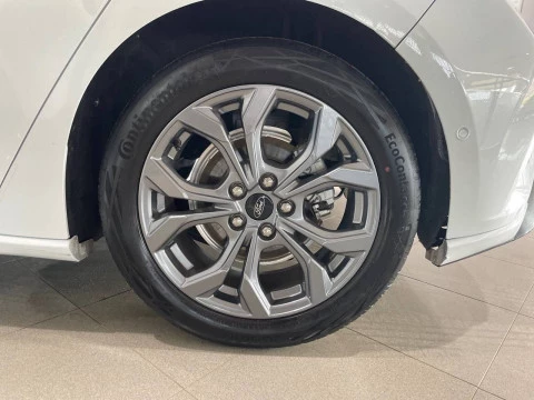 Ford Focus 1.0 Ecoboost MHEV 114kW ST-Line Auto