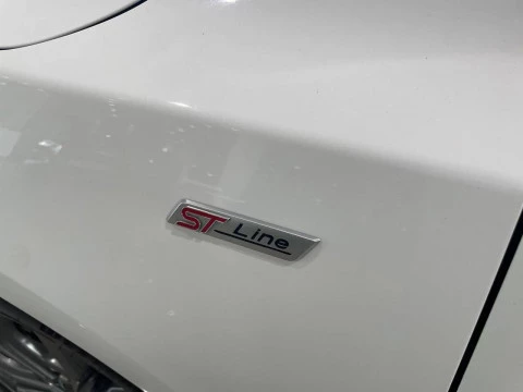 Ford Focus 1.0 Ecoboost MHEV 114kW ST-Line Auto