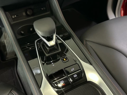 MG HS 1.5T PLUG IN HYBRID LUXURY