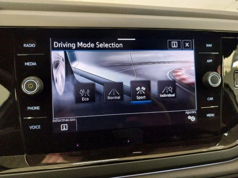 Volkswagen Polo R-Line 1.0 TSI 81 kW (110 CV) DSG