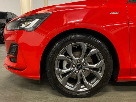 Ford Focus 1.0 Ecoboost MHEV 114kW ST-Line Auto SB