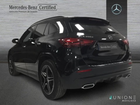 Mercedes-Benz GLA  200 d