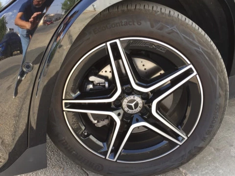 Mercedes-Benz GLA  200 d