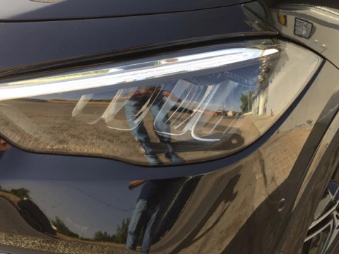 Mercedes-Benz GLA  200 d