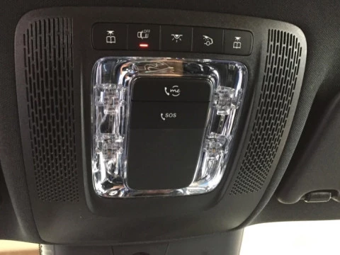 Mercedes-Benz GLA  200 d