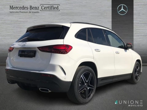 Mercedes-Benz GLA  200 d