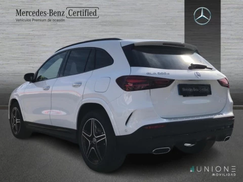 Mercedes-Benz GLA  200 d