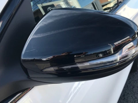 Mercedes-Benz GLA  200 d