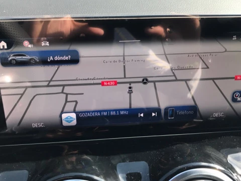 Mercedes-Benz GLA  200 d