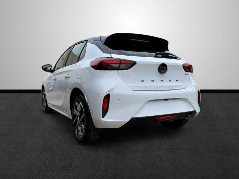 Opel Corsa 1.2T XHLHybrid 81kW GS eDCT