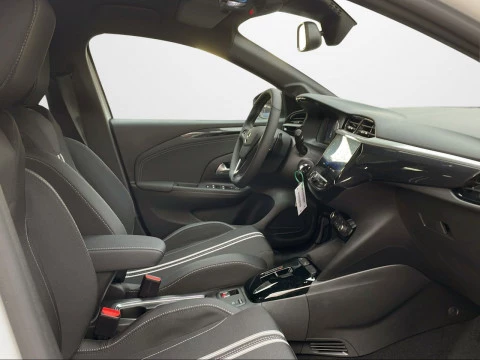 Opel Corsa 1.2T XHLHybrid 81kW GS eDCT