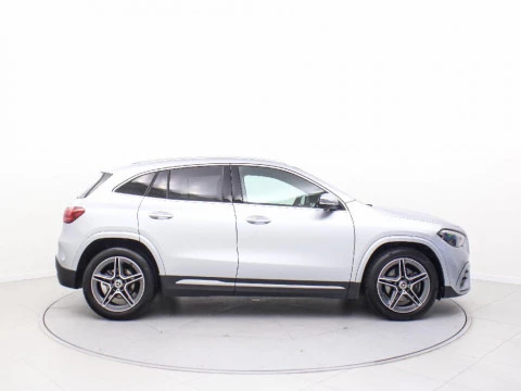 Mercedes-Benz GLA 2.0 GLA 200 D DCT 150 5P