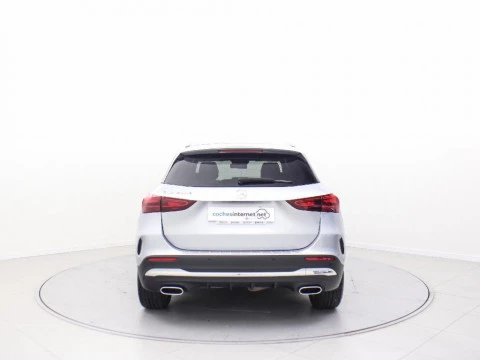 Mercedes-Benz GLA 2.0 GLA 200 D DCT 150 5P