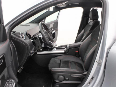 Mercedes-Benz GLA 2.0 GLA 200 D DCT 150 5P