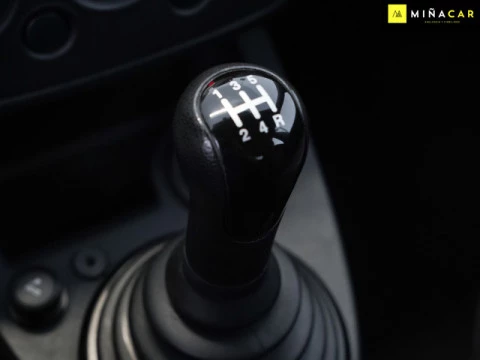 Ford Fiesta 1.3 Ambiente 51 kW (70 CV)