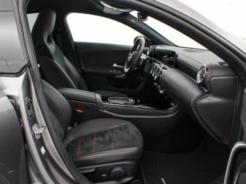 Mercedes-Benz CLA CLA 200 MHEV DCT 163 4P