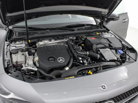 Mercedes-Benz CLA CLA 200 MHEV DCT 163 4P