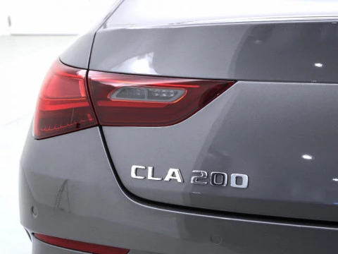 Mercedes-Benz CLA CLA 200 MHEV DCT 163 4P