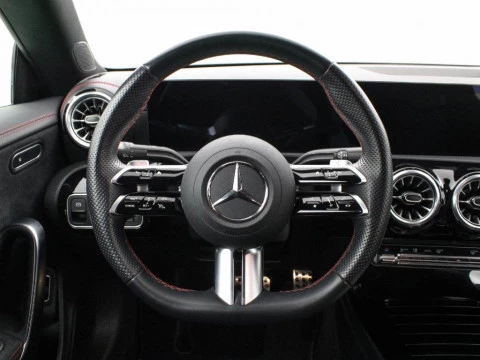 Mercedes-Benz CLA CLA 200 MHEV DCT 163 4P