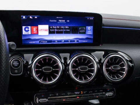 Mercedes-Benz CLA CLA 200 MHEV DCT 163 4P