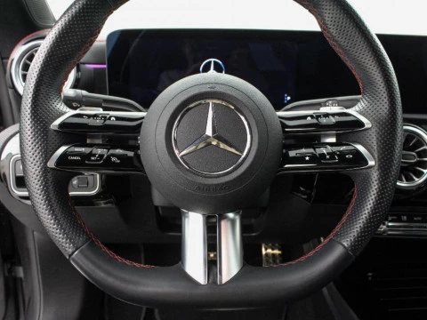 Mercedes-Benz CLA CLA 200 MHEV DCT 163 4P