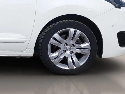 Peugeot 5008 Style 1.2 PureTech 130 S&S