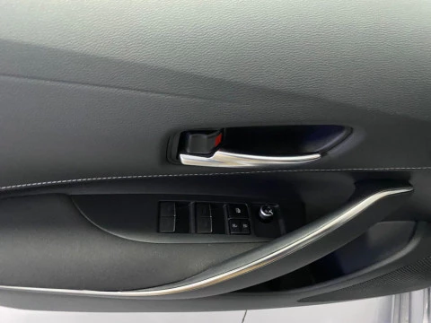 Toyota Corolla 1.8 125H ACTIVE TECH E-CVT