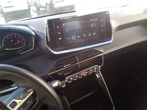 Peugeot 208 BlueHDi 73kW (100CV) Active