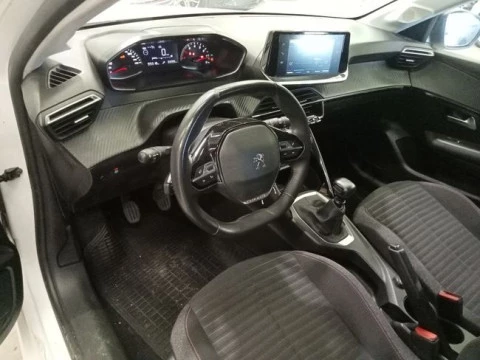 Peugeot 208 BlueHDi 73kW (100CV) Active