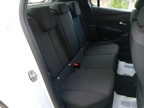 Peugeot 208 BlueHDi 73kW (100CV) Active