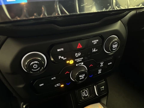 Jeep Renegade RENEGADE ALTITUDE MHEV