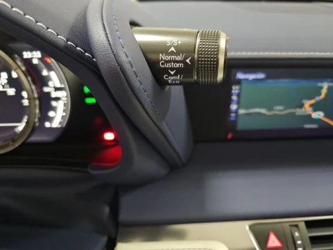 Lexus LC 5.0 V8 Bespoke Cabrio