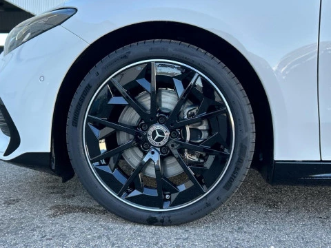 Mercedes-Benz CLA  250+ con tecnologia EQ