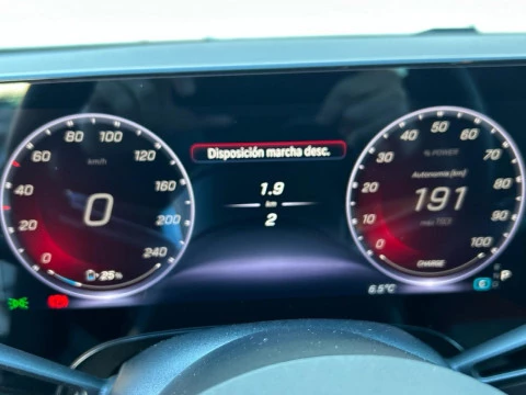 Mercedes-Benz CLA  250+ con tecnologia EQ