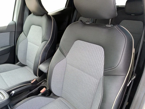 Renault Clio 1.6 E-TECH TECHNO 5P