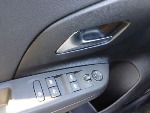 Opel Corsa 1.2T XHL GS 74 kW (100 CV)