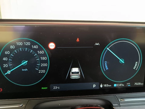 Hyundai Kona EV 160kW 65kWh Tecno 2C