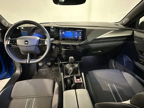 Opel Astra 1.2T XHT GS