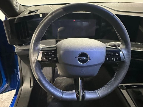 Opel Astra 1.2T XHT GS