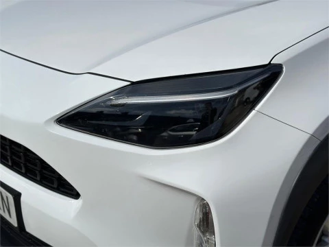 Toyota Yaris Cross 120H Business Plus