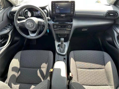 Toyota Yaris Cross 120H Business Plus