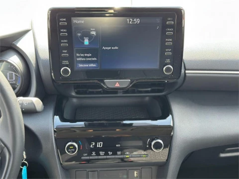 Toyota Yaris Cross 120H Business Plus