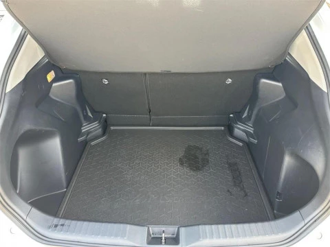 Toyota Yaris Cross 120H Business Plus