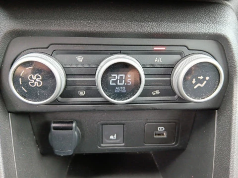 Dacia Jogger Expression HYBRID 105kW (140CV) 5 plazas