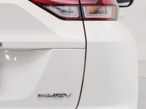 Mitsubishi Eclipse Cross 2.4 PHEV MOTION AUTO 4WD 188 5P