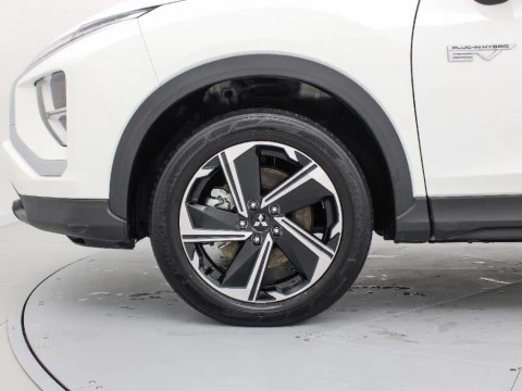 Mitsubishi Eclipse Cross 2.4 PHEV MOTION AUTO 4WD 188 5P